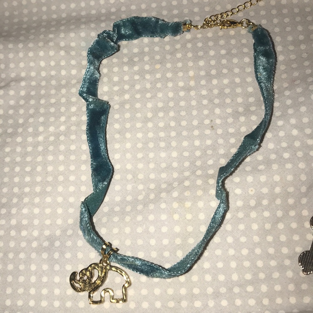 A choker